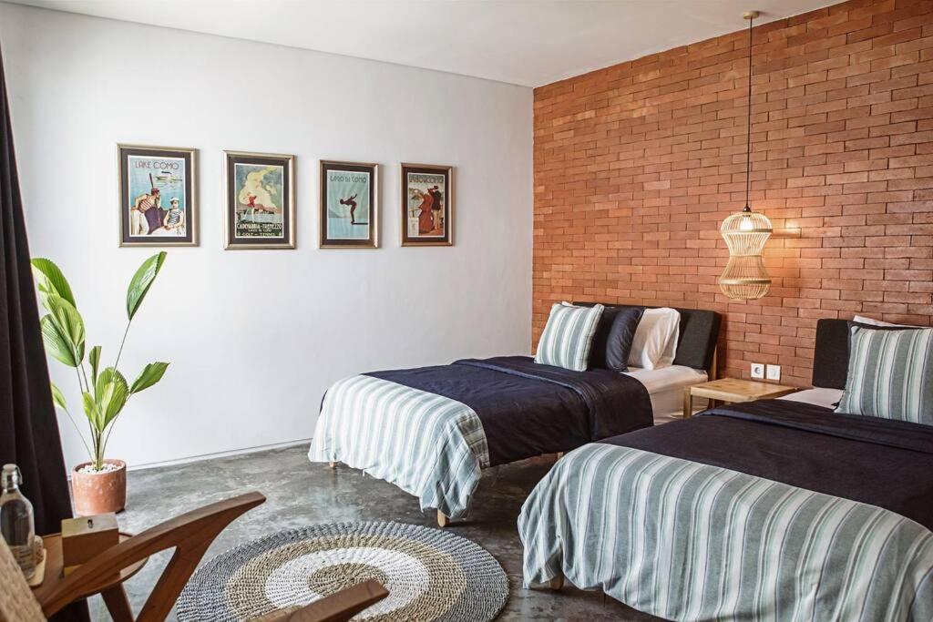 Yats Cocoon Villa Kaliurang Exterior photo